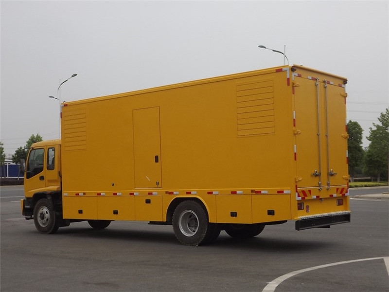 东丰租赁发电机-柴油发电机组机房烟管的布置与安装