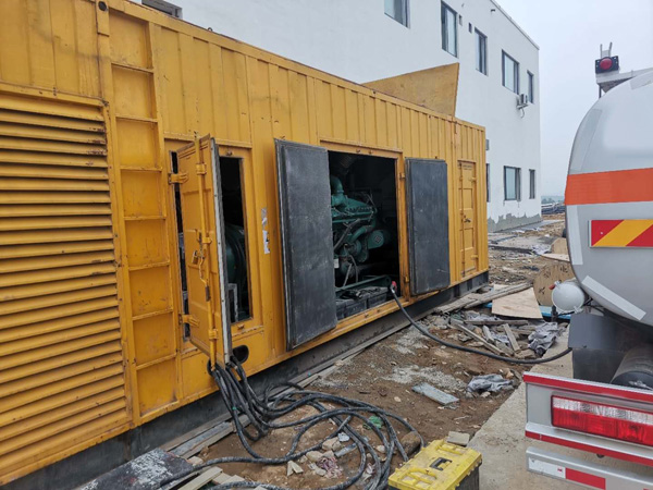 东丰如何判断调压板增益参数的设置是否合理？