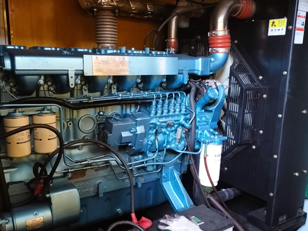 东丰磷酸铁锂蓄电池的使用寿命与哪些因素有关？