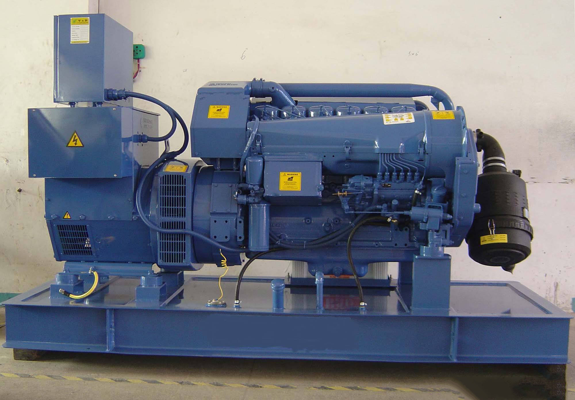 东丰汽油发电机组冬季启动前，电瓶需要做哪些检查和维护？